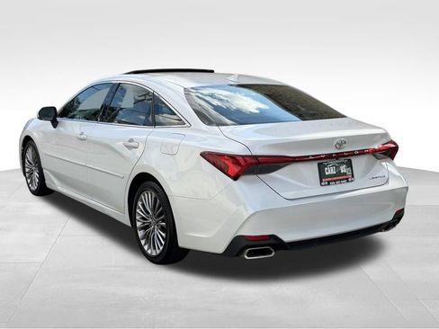 Used 2019 Toyota Avalon Limited w/ All Weather Liner Package FWD image 7