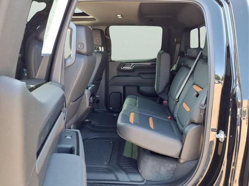 Used 2025 GMC Sierra 1500 AT4 w/ AT4 Premium Package AWD/4WD image 10