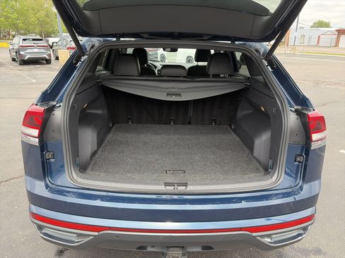 Used 2020 Volkswagen Atlas Cross Sport SE AWD/4WD image 25