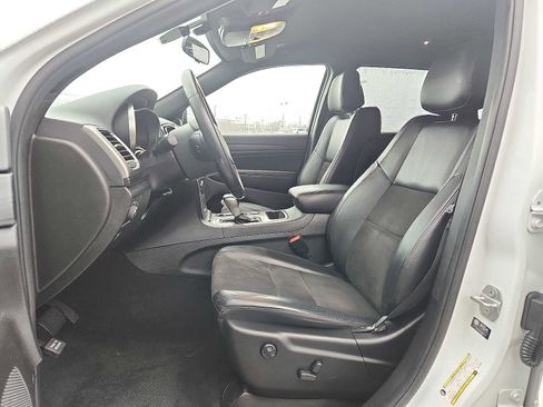 Used 2021 Jeep Grand Cherokee Laredo X AWD/4WD image 13