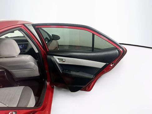 Used 2018 Toyota Corolla LE FWD image 27