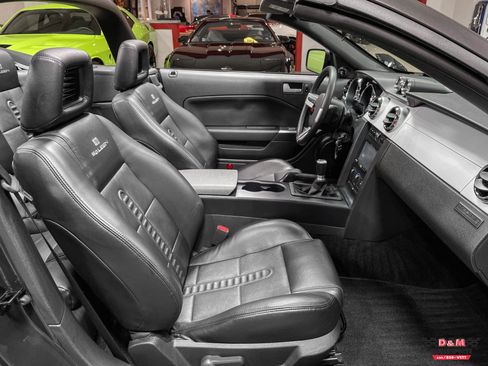 Used 2007 Ford Mustang GT RWD image 14