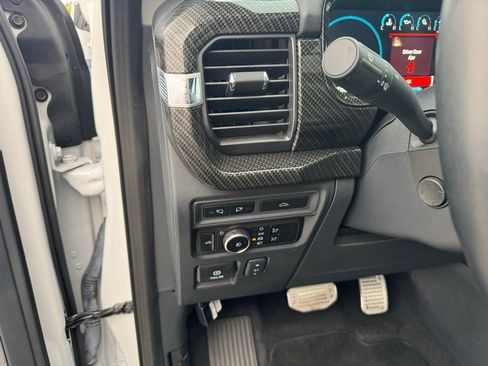 Used 2023 Ford F150 Lariat w/ Equipment Group 502A High AWD/4WD image 27
