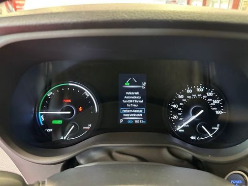 Certified 2023 Toyota Sienna LE AWD/4WD image 19