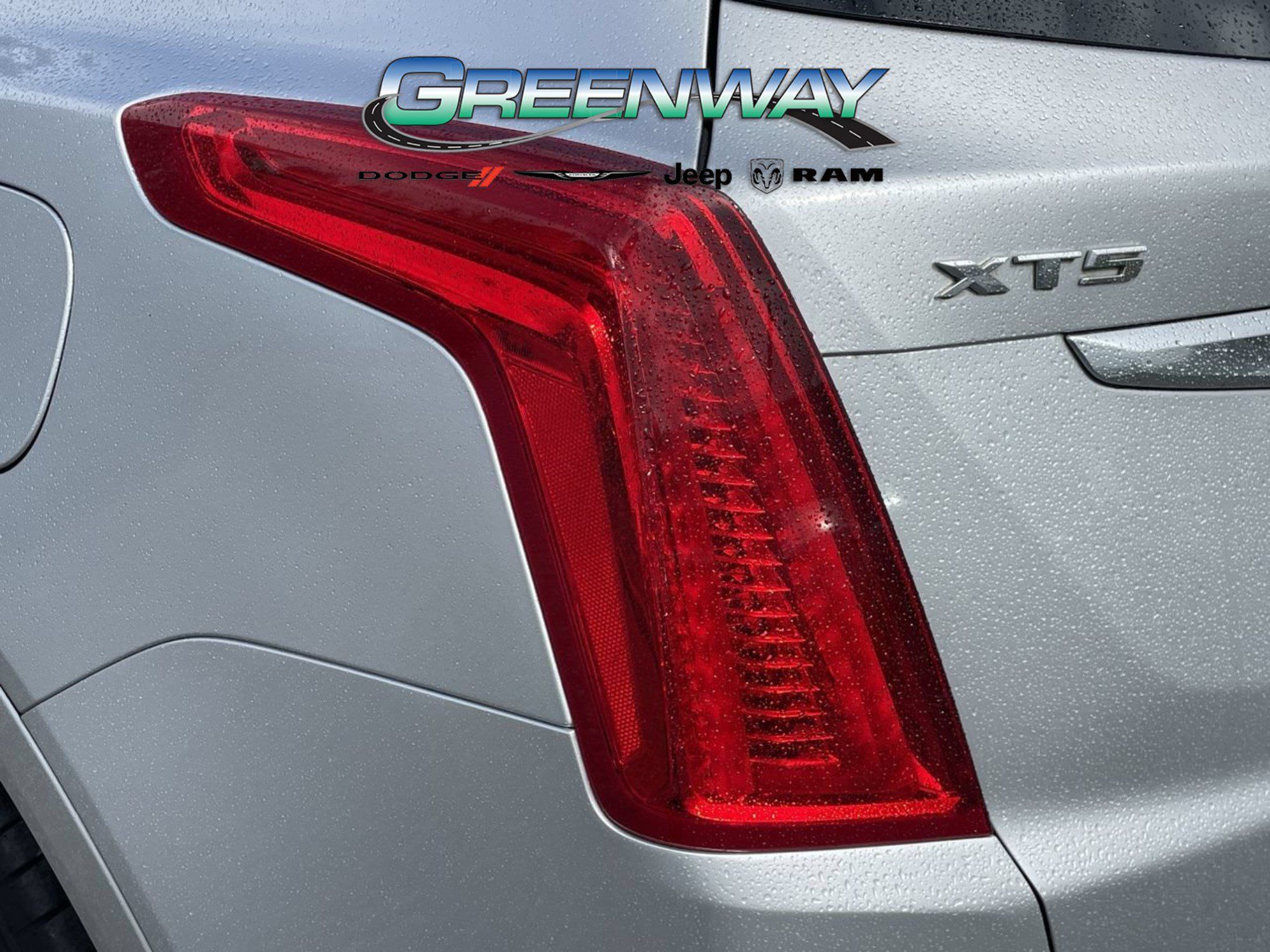 Used 2017 Cadillac XT5 Premium Luxury FWD image 7