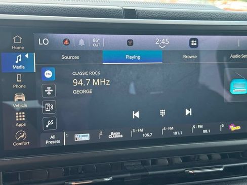 Certified 2024 Jeep Wrangler Unlimited AWD/4WD image 27