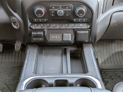 Used 2019 Chevrolet Silverado 1500 LTZ w/ LTZ Premium Package image 6