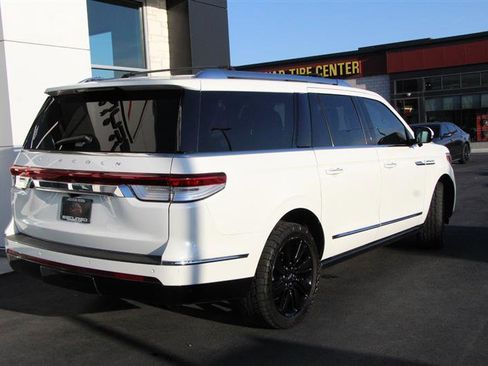 Used 2022 Lincoln Navigator L Reserve AWD/4WD image 8