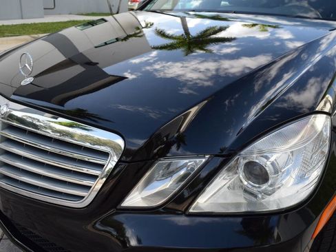 Used 2011 Mercedes-Benz E 350 4MATIC Sedan image 11