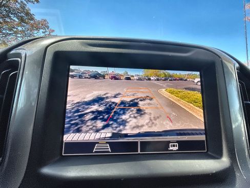 Used 2025 Chevrolet Silverado 2500 Custom w/ Custom Value Package image 15