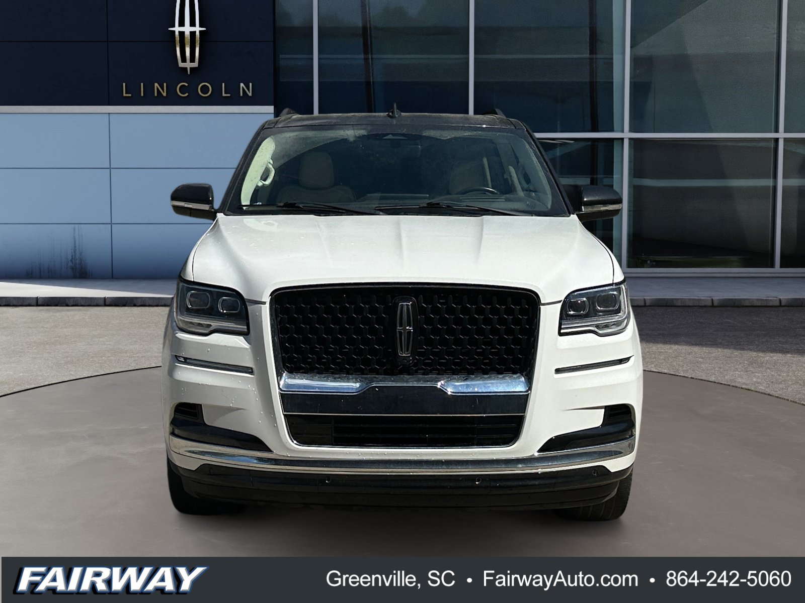 Used 2022 Lincoln Navigator Black Label AWD/4WD image 2