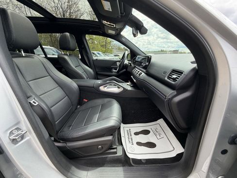 Used 2020 Mercedes-Benz GLS 450 4MATIC image 35