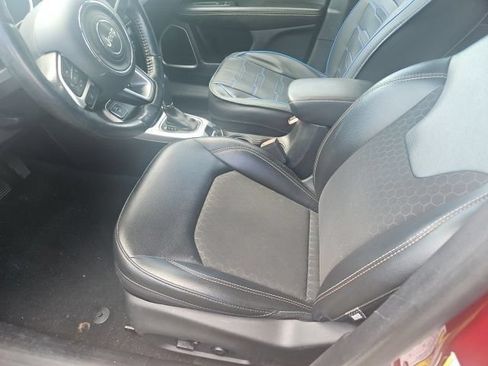 Used 2021 Jeep Compass Latitude w/ Convenience Group FWD image 6