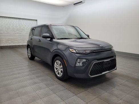 Used 2021 Kia Soul LX image 13