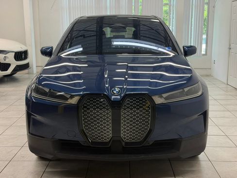 Used 2022 BMW iX xDrive50 w/ Convenience Package AWD/4WD image 2
