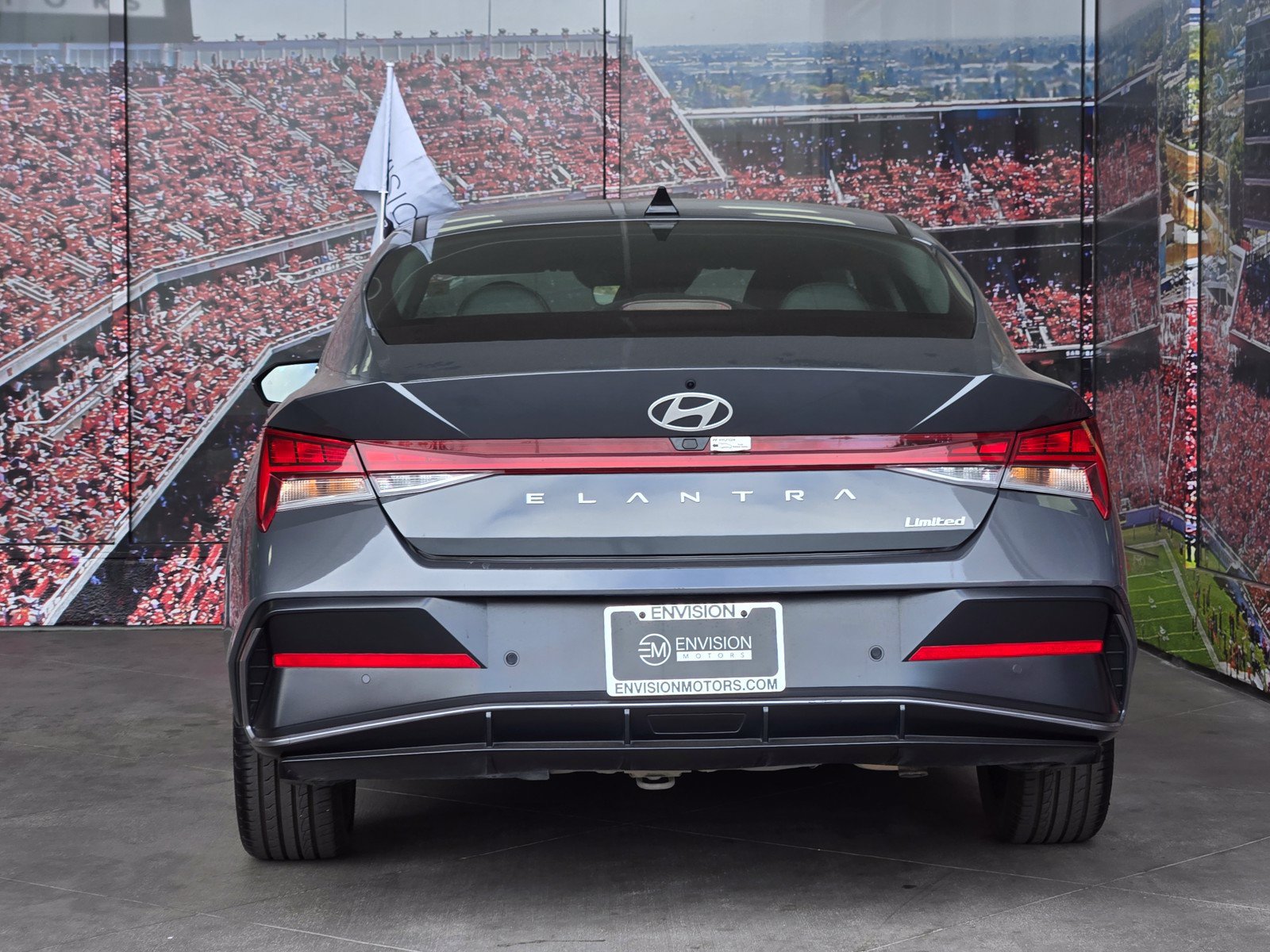 Used 2024 Hyundai Elantra Limited FWD image 6