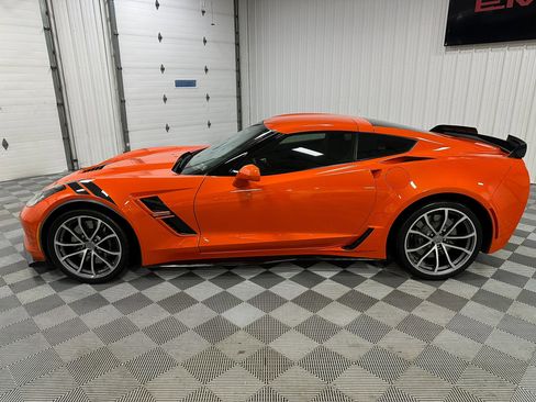 Used 2018 Chevrolet Corvette Grand Sport image 2