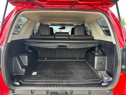 Certified 2022 Toyota 4Runner Limited AWD/4WD image 18
