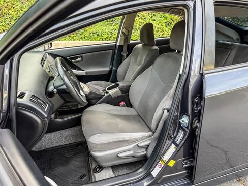 Used 2012 Toyota Prius Four image 8