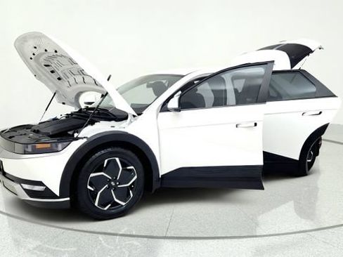 Used 2024 Hyundai Ioniq 5 SE RWD image 14