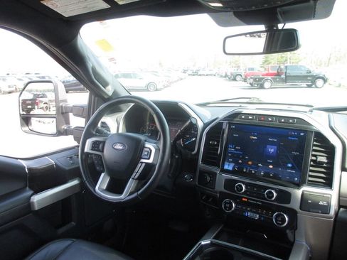 Used 2022 Ford F350 Lariat w/ Lariat Ultimate Package image 27