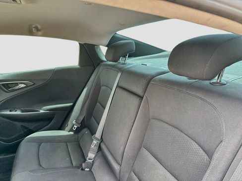 Used 2022 Chevrolet Malibu LT FWD image 21
