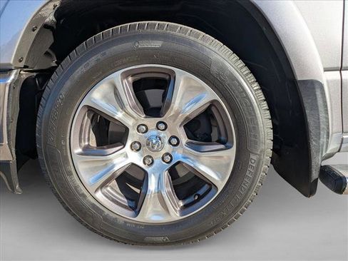 Used 2020 RAM 1500 Laramie AWD/4WD image 25
