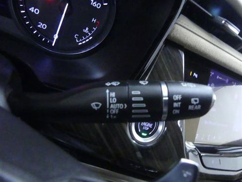 Used 2022 Cadillac XT6 Sport w/ Platinum Package image 22