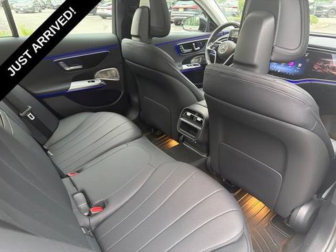 Used 2026 Mercedes-Benz E 350 4MATIC Sedan image 13