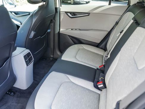 Used 2024 Kia Niro Wave w/ Wave Preserve Package FWD image 18