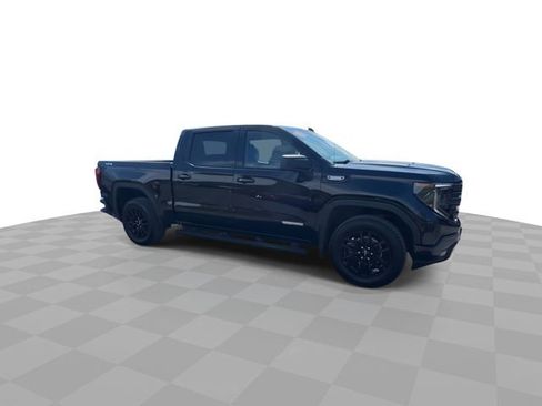 Used 2025 GMC Sierra 1500 Elevation AWD/4WD image 2