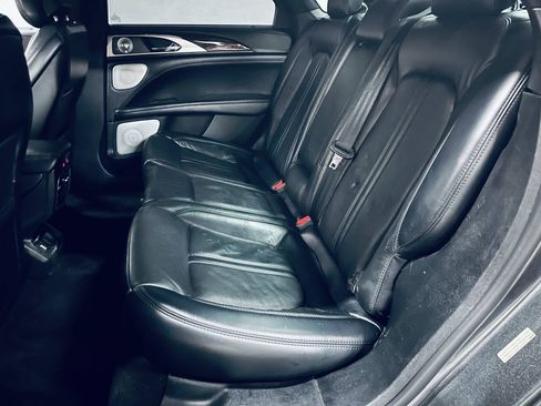 Used 2019 Lincoln MKZ Reserve w/ Luxury Package FWD image 18