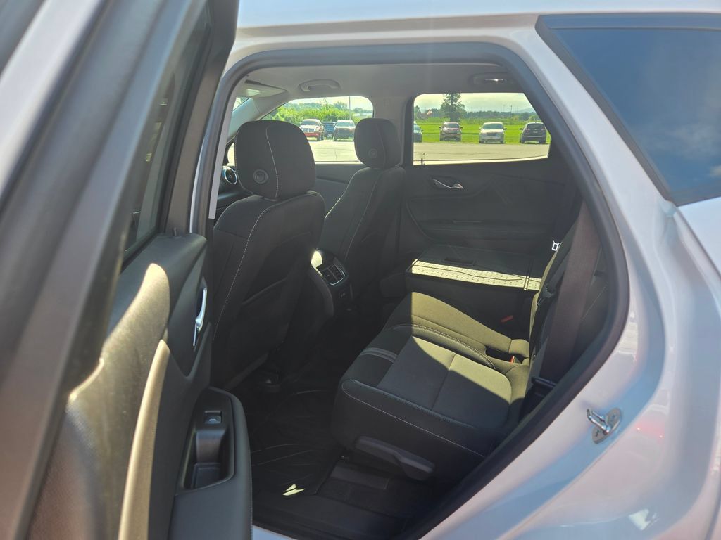 Used 2024 Chevrolet Blazer LT w/ Convenience Package FWD image 8