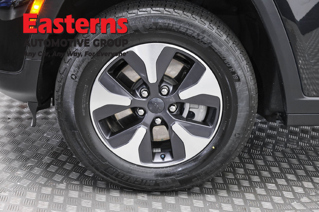Used 2023 Jeep Grand Cherokee 4WD 4xe image 37