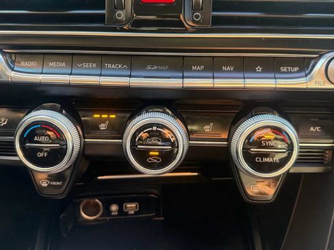 Used 2020 Genesis G70 2.0T w/ Elite Package image 19