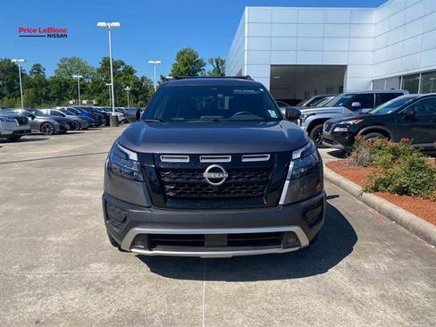 Used 2023 Nissan Pathfinder Rock Creek AWD/4WD image 2