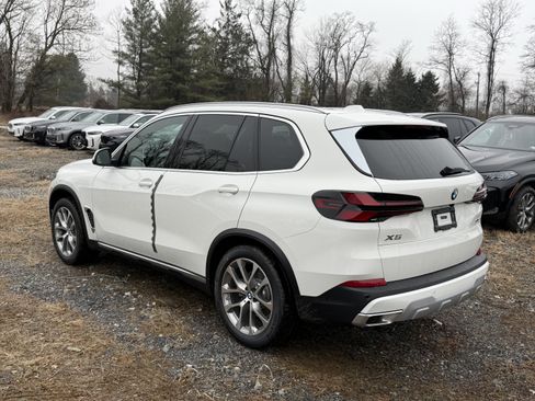 New 2026 BMW X5 xDrive40i w/ Premium Package image 6