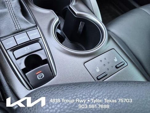 Used 2023 Toyota Camry SE w/ Cold Weather Package AWD/4WD image 37