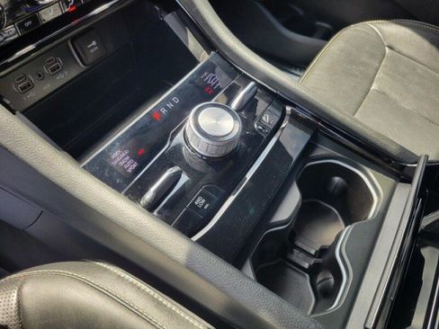 Used 2023 Jeep Grand Cherokee L Overland w/ Rear Seat Video Group I AWD/4WD image 24
