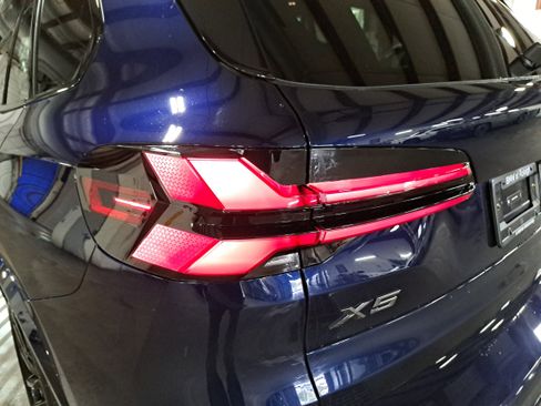 New 2026 BMW X5 xDrive40i w/ M Sport Package image 36