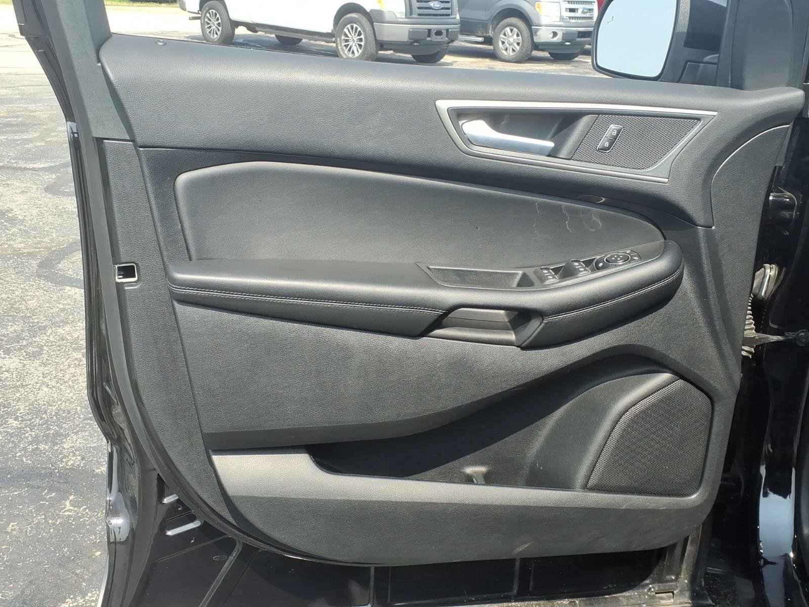 Used 2024 Ford Edge SEL w/ Convenience Package AWD/4WD image 10