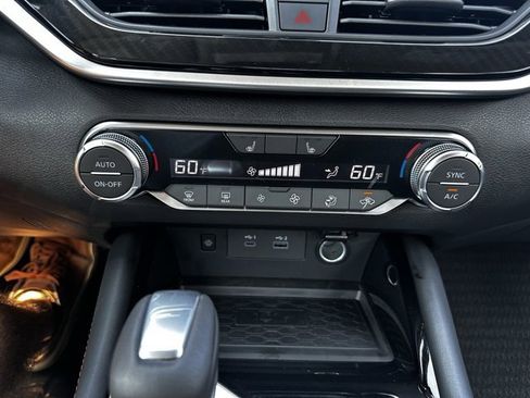 New 2025 Nissan Altima 2.5 SR w/ SR Premium Package image 25