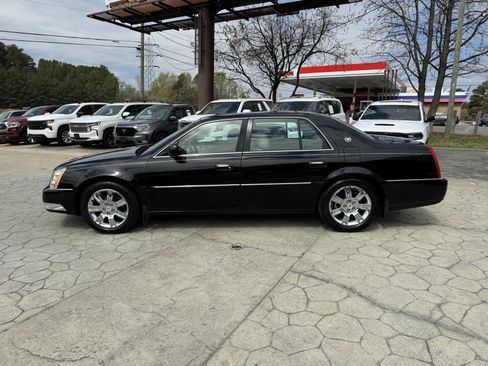 Used 2011 Cadillac DTS Platinum image 11