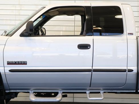 Used 2000 Dodge Ram 2500 Truck 4x4 Quad Cab image 54