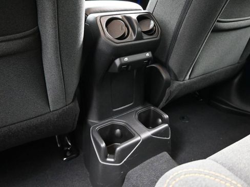 Used 2025 Jeep Wrangler Sport image 18