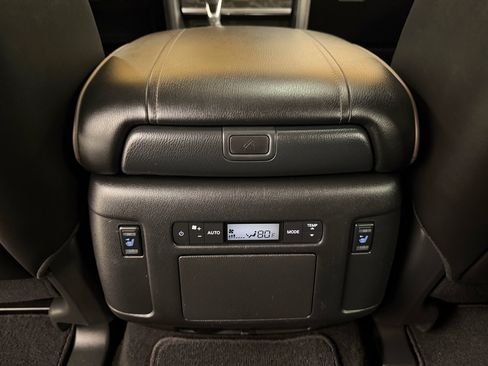 Used 2021 Nissan Armada Platinum w/ Captain's Chairs Package image 24