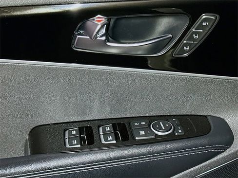 Used 2019 Kia Sorento SX image 15