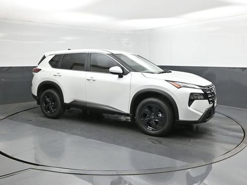 New 2026 Nissan Rogue SV w/ Cold Weather Package image 17