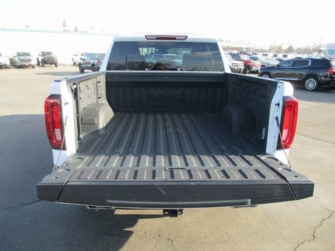 Used 2022 GMC Sierra 1500 SLT w/ SLT Premium Package image 7