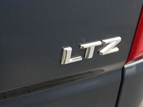 Used 2022 Chevrolet Silverado 1500 LTZ w/ Technology Package AWD/4WD image 43